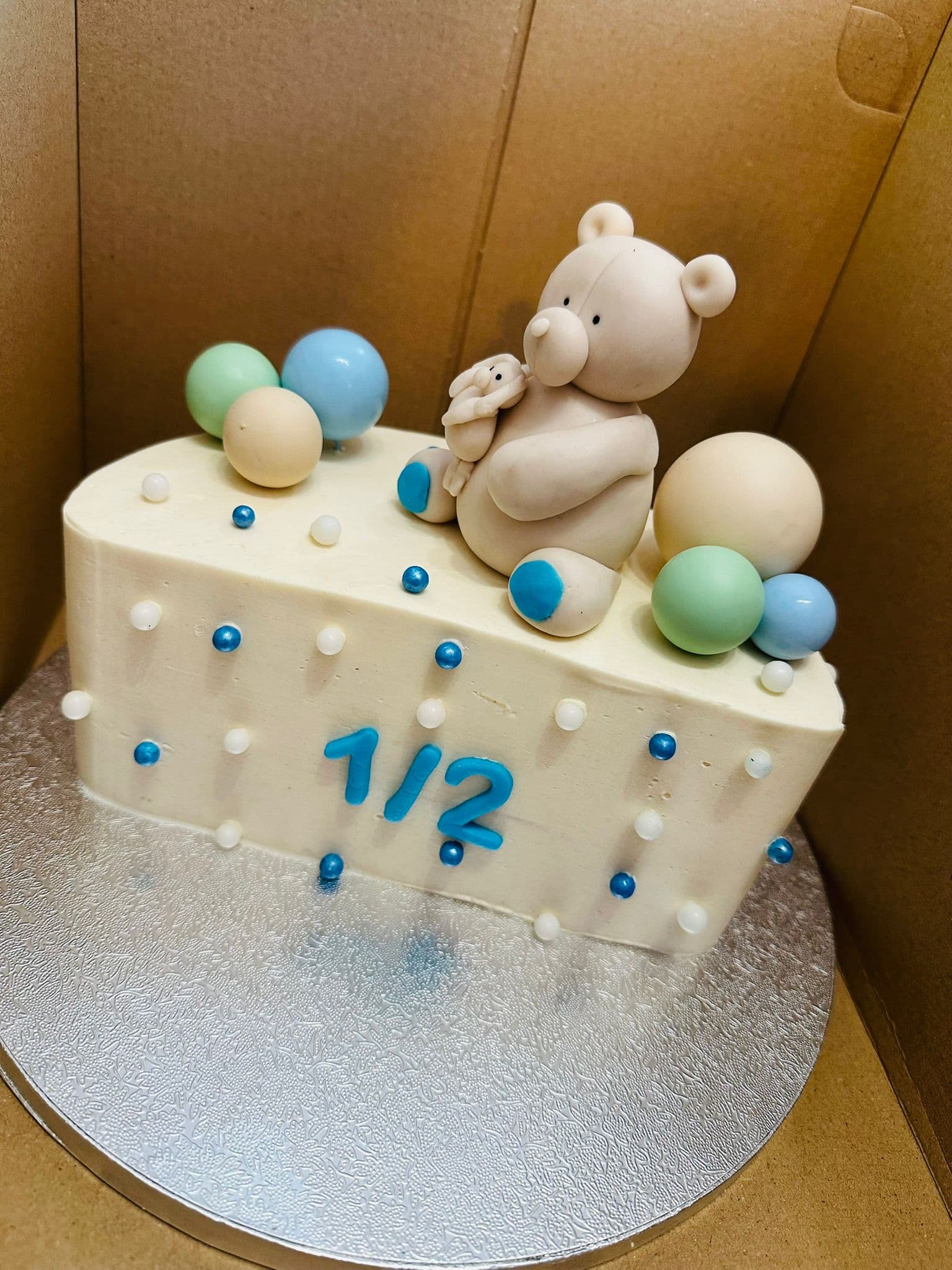 Tort de botez 50