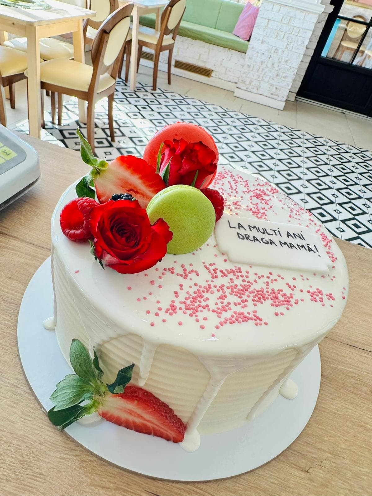 Tort aniversare 105