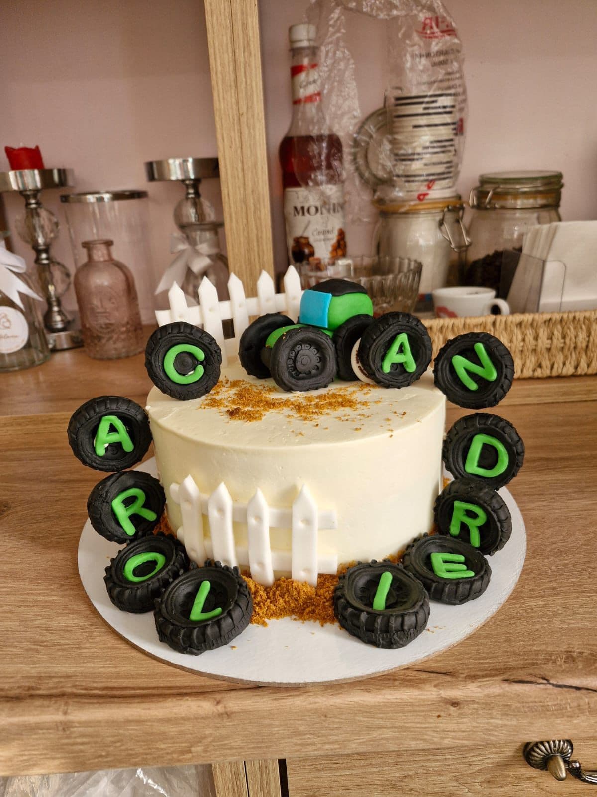 Tort aniversare 142