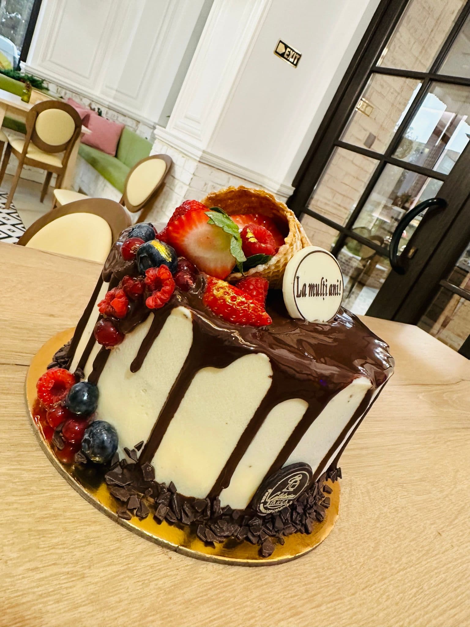 Tort aniversare 22