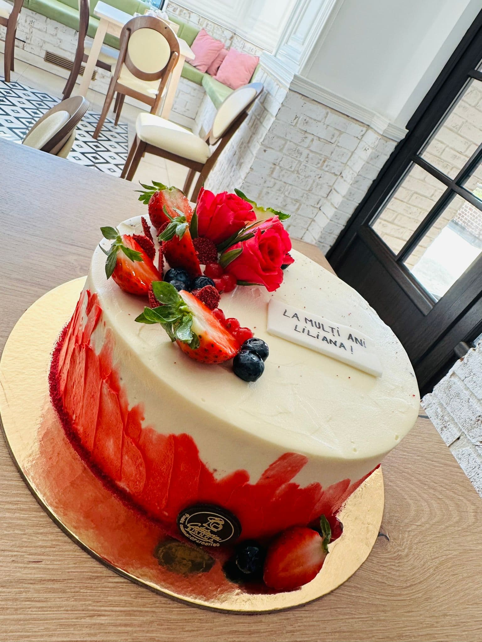 Tort aniversare 37