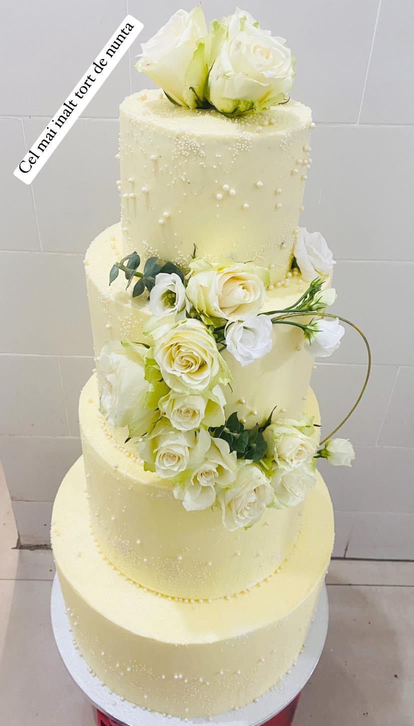 Tort de nuntă 25